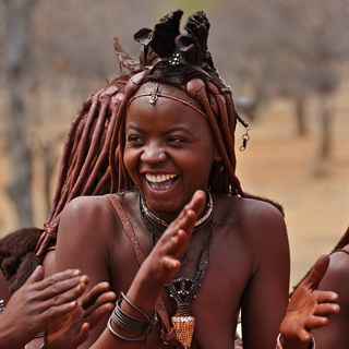 Omangete - Dancing Himba women